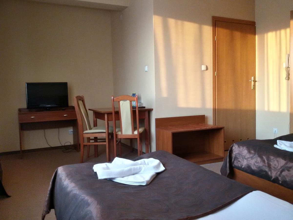 Hotel Astor Radom Esterno foto